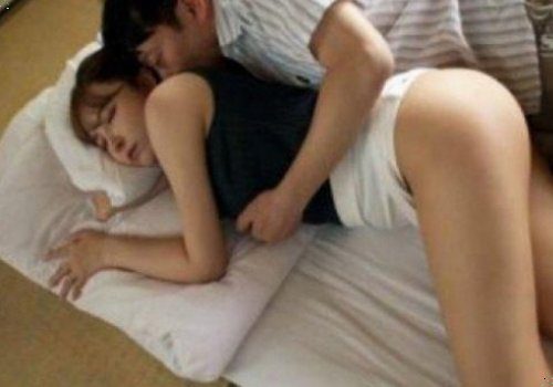 Con dâu xinh nóng bỏng khiến bố chồng lên kế hoạch đê tiện